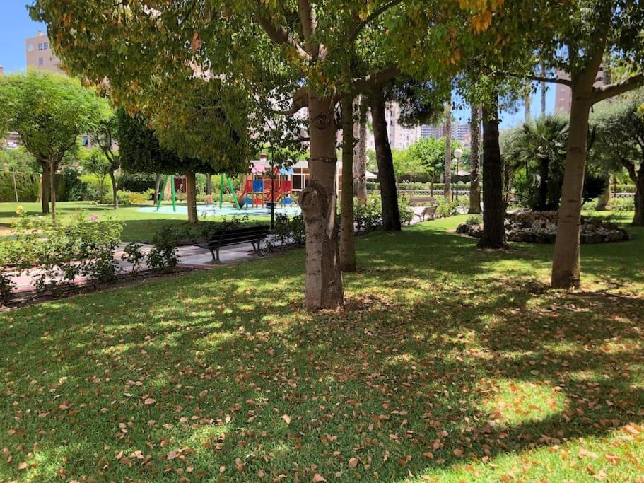 Precioso Apartamento En Urbanizacion Junto Al Mar. アリカンテ エクステリア 写真